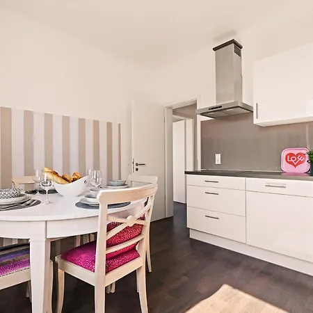 Wohnen Im Alten Bahnhof Inkl Balkon - 5 Min Zum Ravensburger Spieleland *