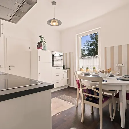 Apartment Wohnen im alten Bahnhof inkl Balkon - 5 min zum Ravensburger Spieleland